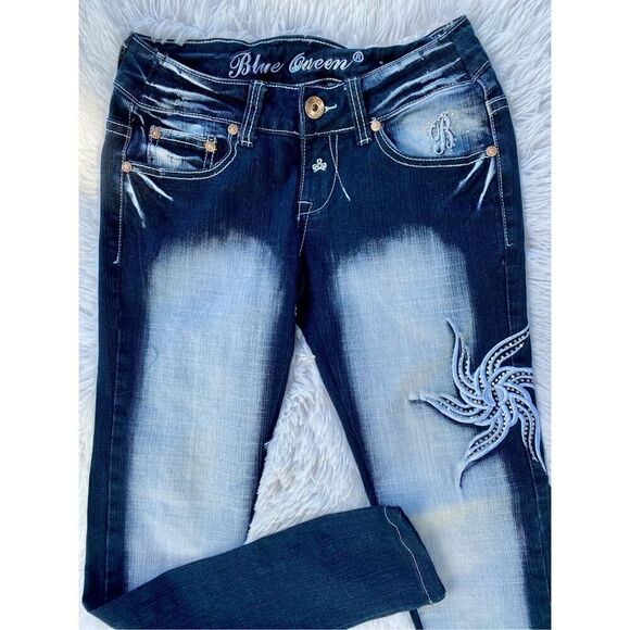 Y2K Vintage Blue Queen SZ 3/4 Dark Wash Factory Faded Bling Jeans - Picture 12 of 12